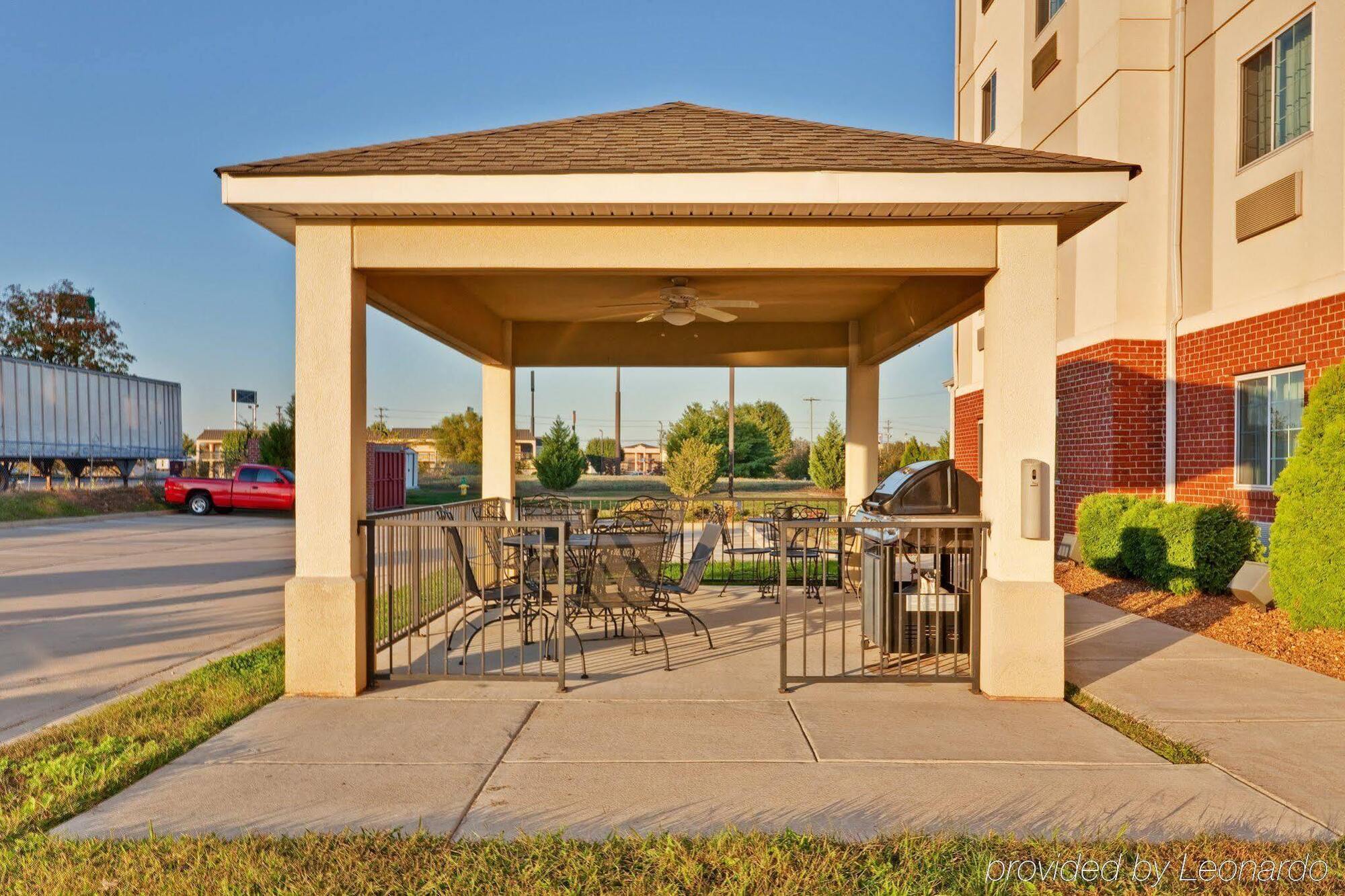 Candlewood Suites Clarksville By Ihg מראה חיצוני תמונה